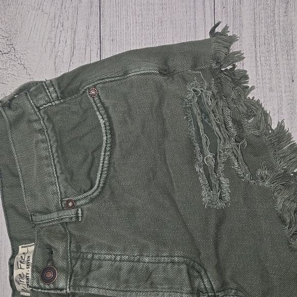 Free People We The Free Loving Good Vibrations Shorts Green Size 27 - Picture 4 of 9